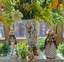 Laden Sie das Bild in den Galerie-Viewer, Hase 'Lolla'