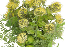Laden Sie das Bild in den Galerie-Viewer, Blüten-Strauß 'Wildblüte' gelb