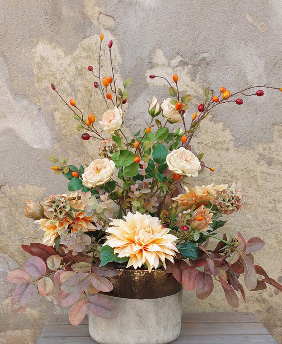 Sanfte Eleganz – Creme & Kupfer