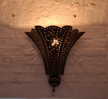 Laden Sie das Bild in den Galerie-Viewer, Wandlampe &#39;Casablanca&#39; alt-gold